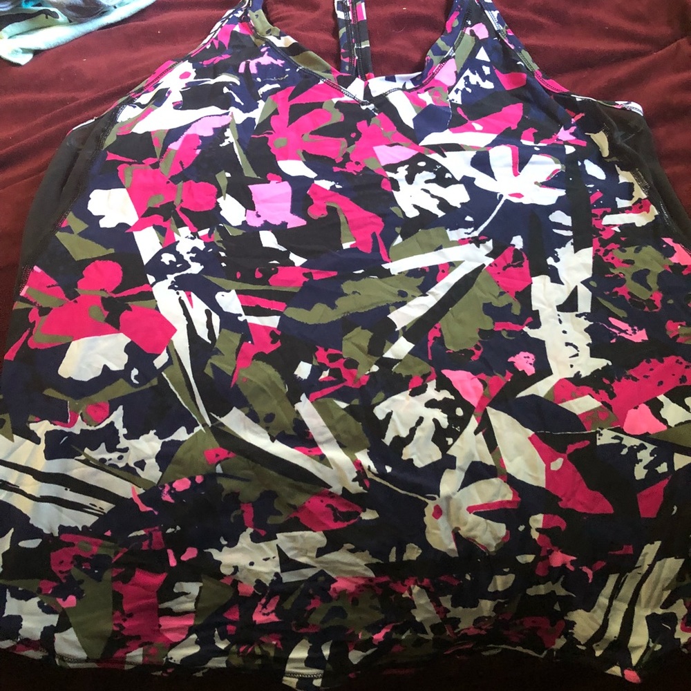 Lululemon workout tank